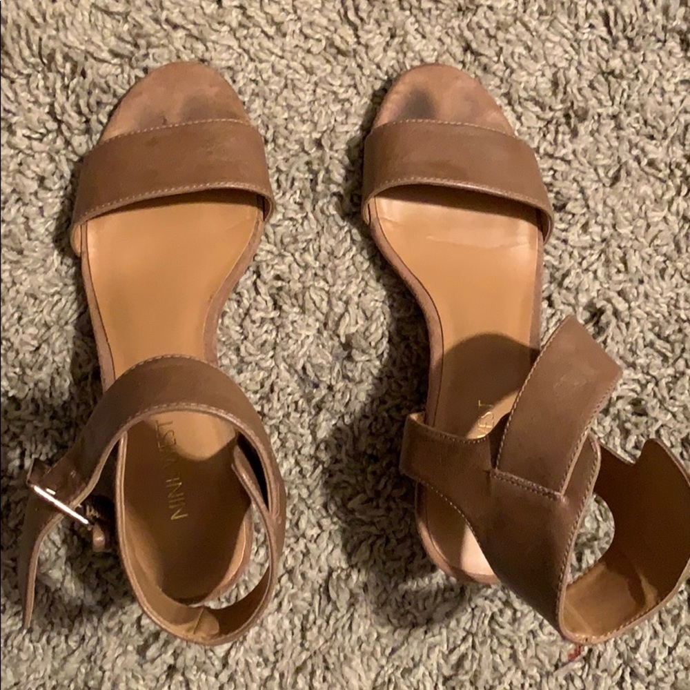 Size 6 dress shoe